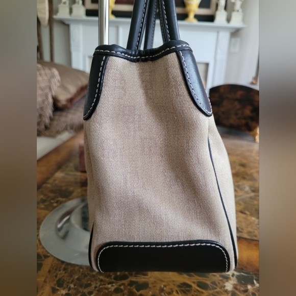 Dooney & Bourke Cream and Black Women's Bag - Picture 4 of 12